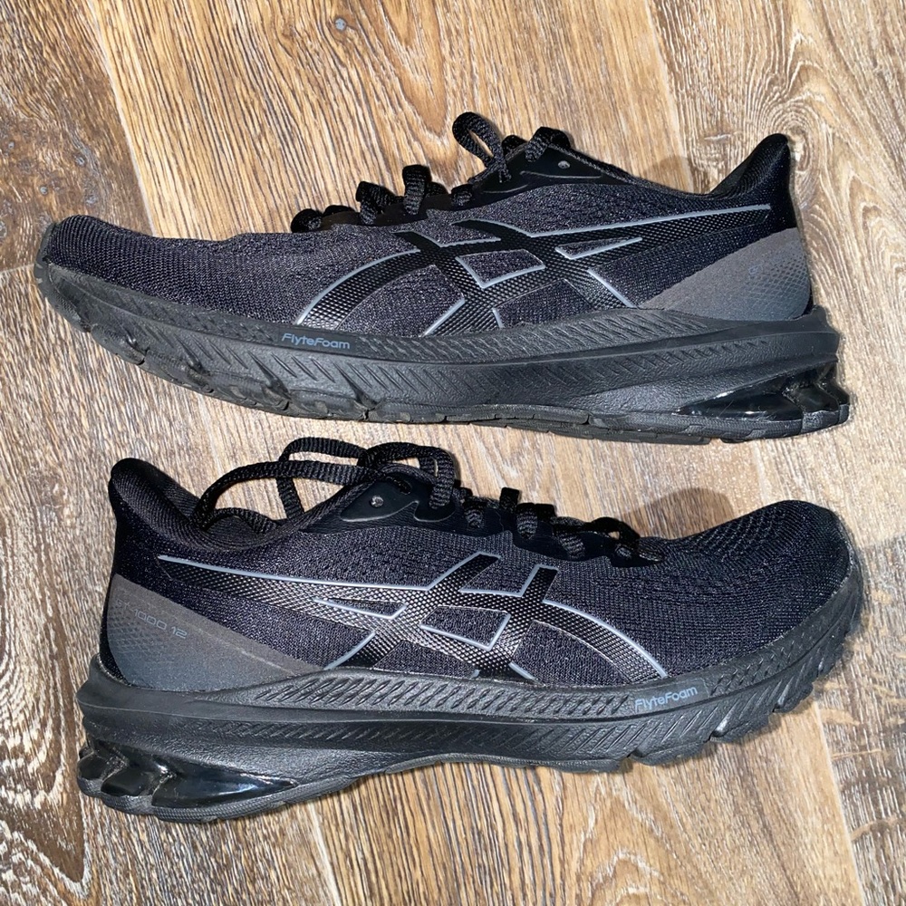 ASICS GT-1000 12 Running Shoe -
Women's